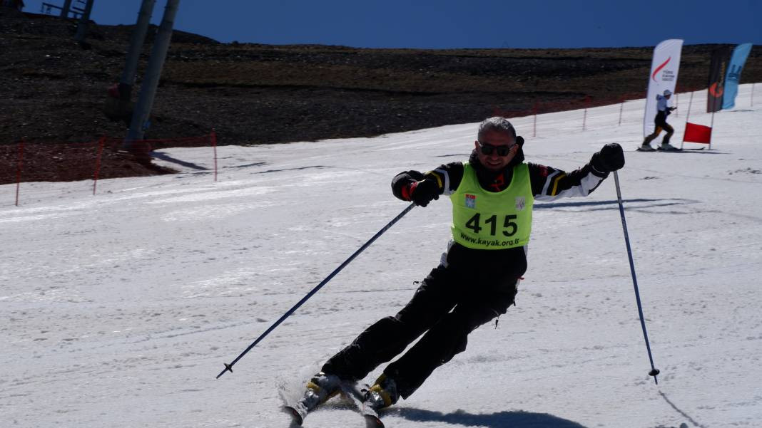 Haziran'da kayak keyfini doyasıya yaşadılar - Resim: 12